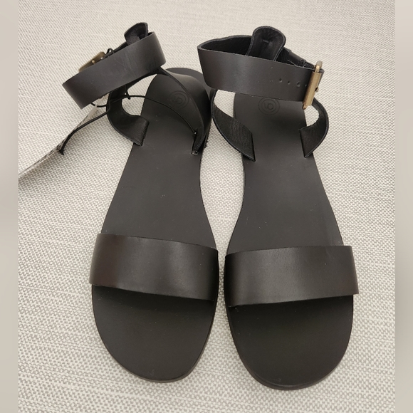 Urban Oitfitters Lana Ankle Strap Black Leather Flat Sandals Women Size 9 - Picture 9 of 14